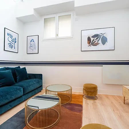 Loft In Apartment *
