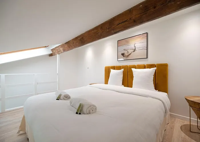 Loft In Lägenhet *